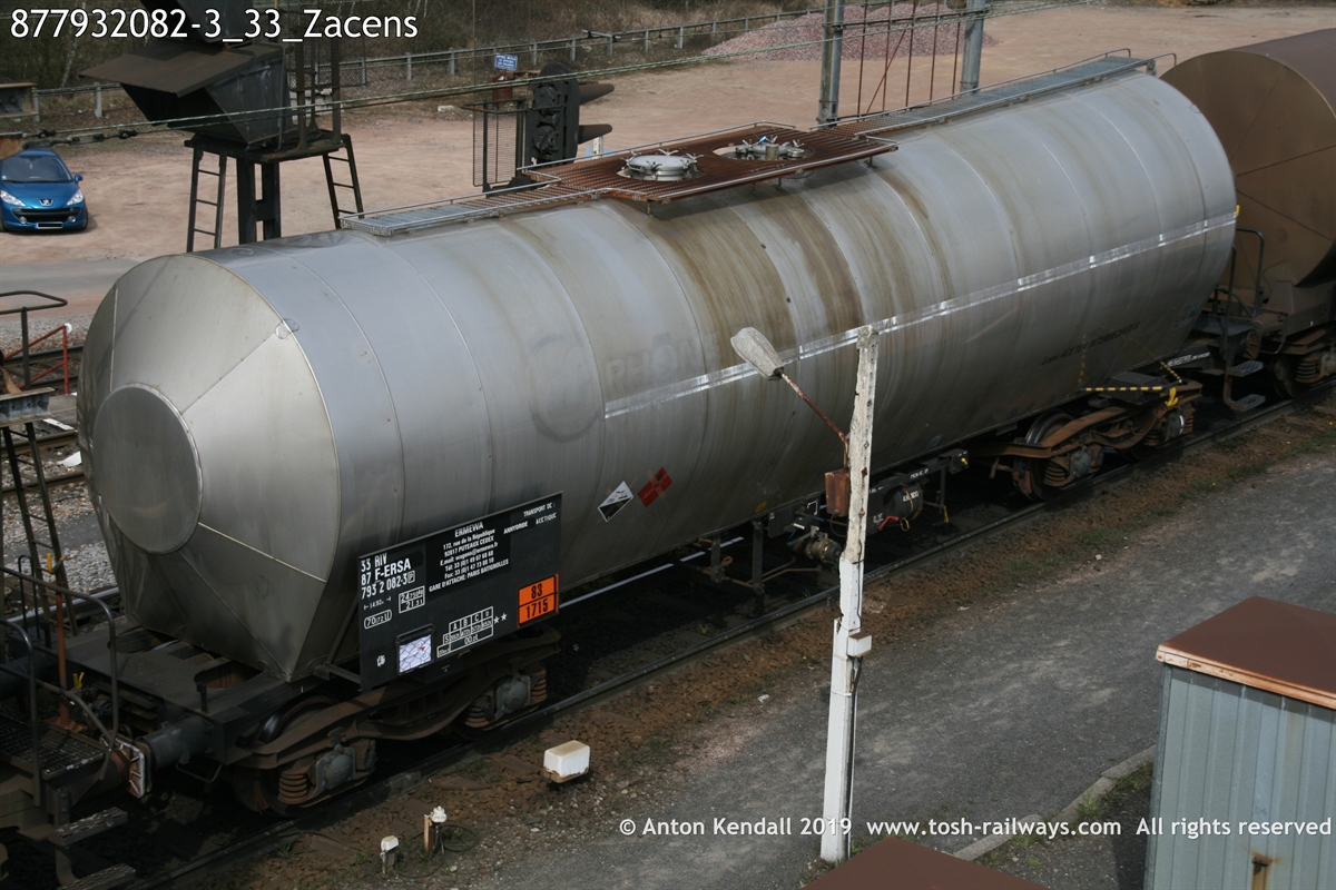 877932082-3_33_Zacens.JPG